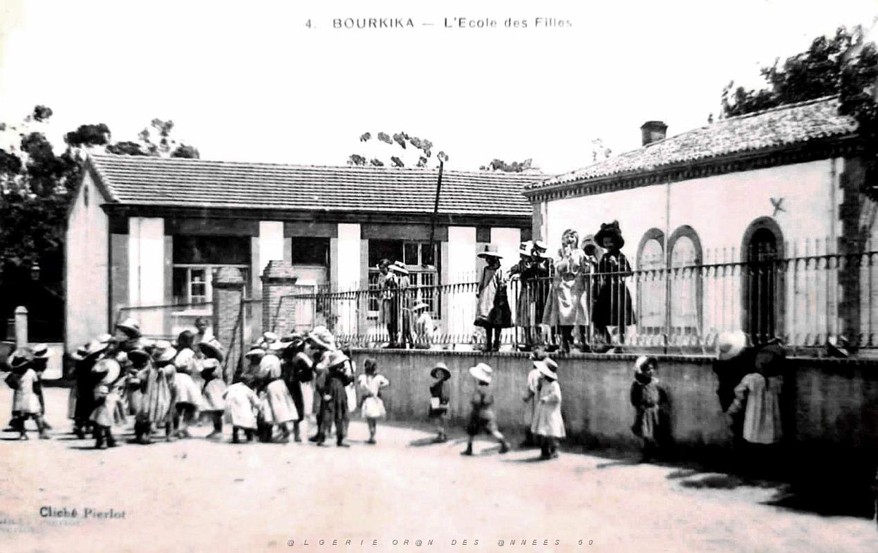 1329- Bourkika - Ecole de Filles.jpg